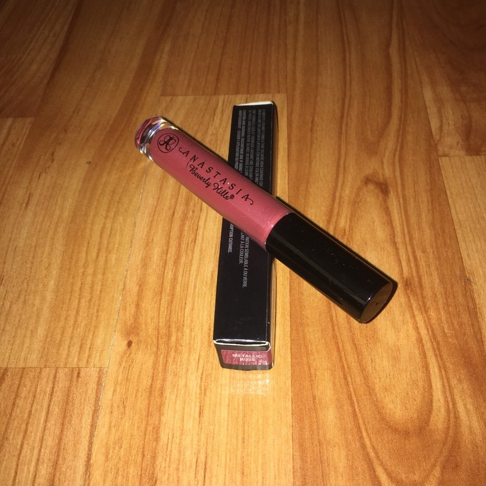 {anastasia} 🆕 ‘metallic rose’ lip gloss